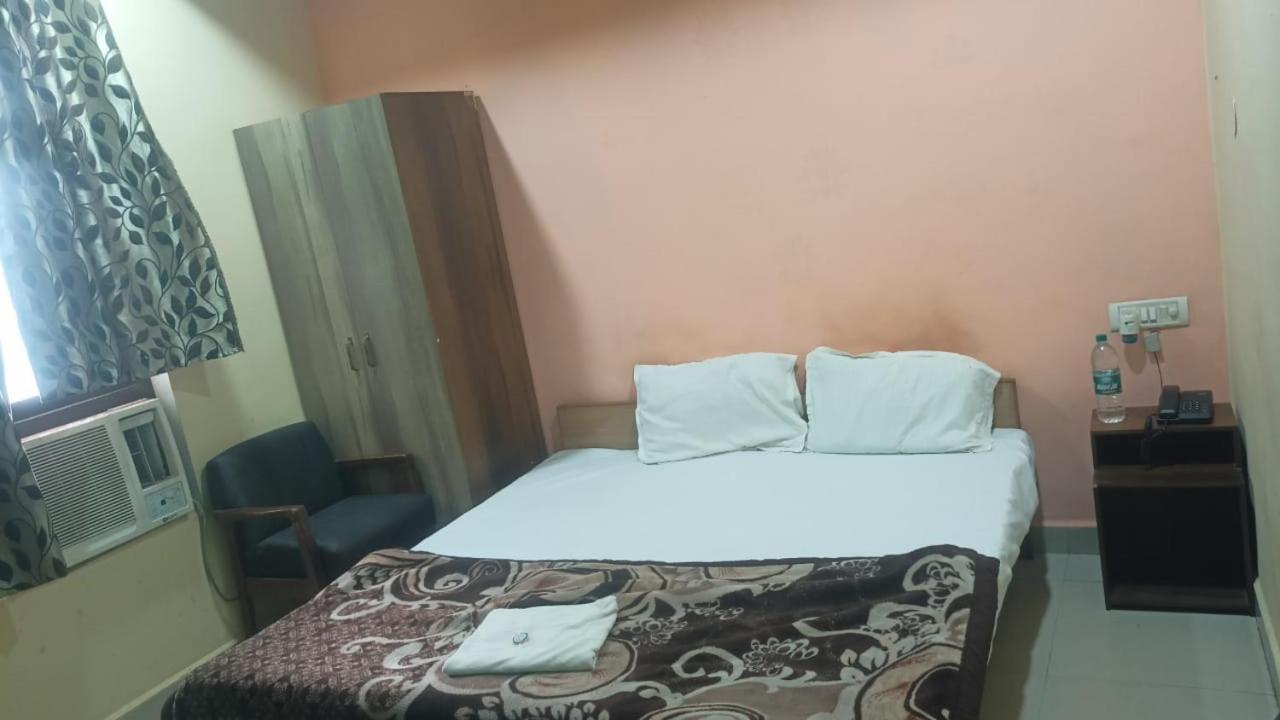 Hotel Shyam Utsav Mirzāpur Exterior foto